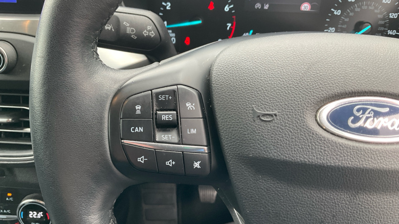 Ford Focus 1.0 EcoBoost 125 Titanium 5dr Petrol Hatchback